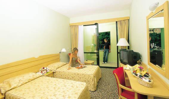 Arinna Hotel Titreyengol Exteriör bild